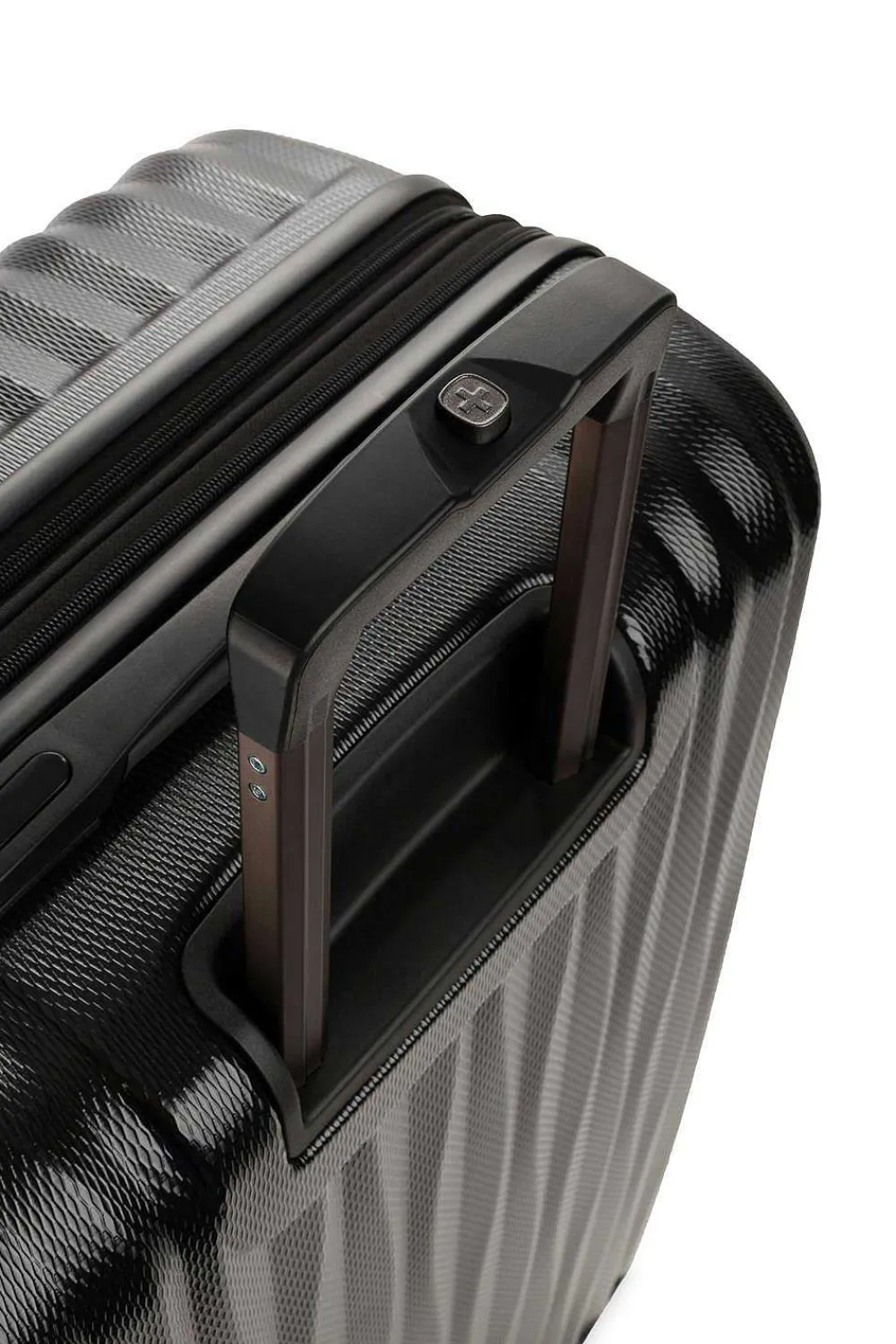 SWISSGEAR 7272 27" Energie Expandable Hardside Spinner Luggage> Large Checked
