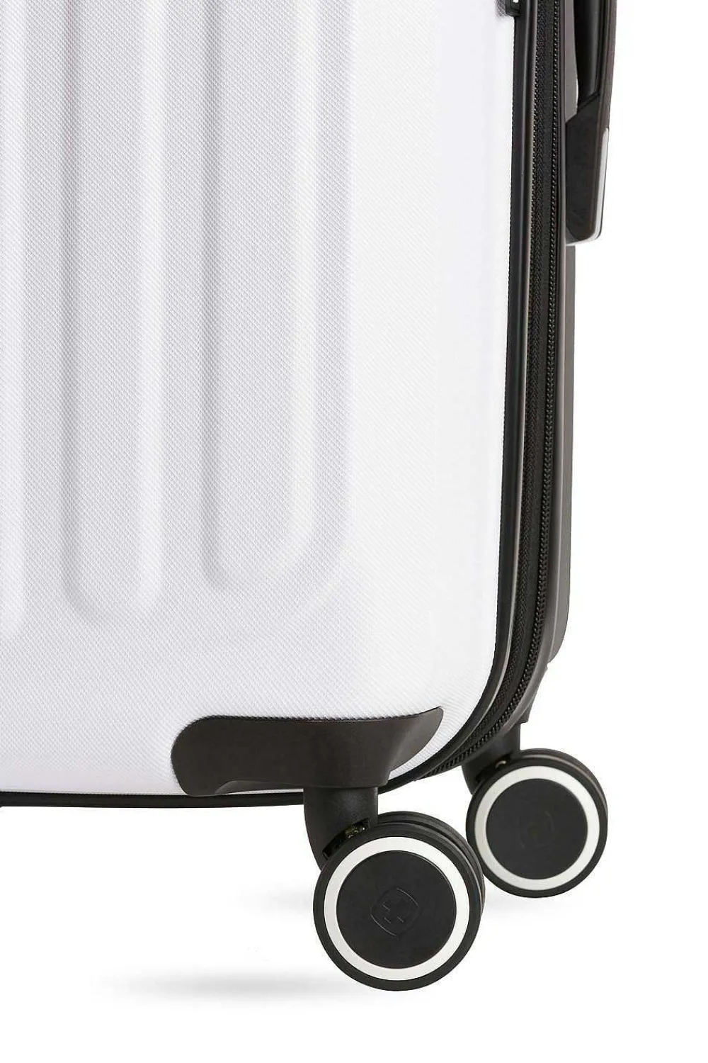 SWISSGEAR 8028 24" Expandable Hardside Spinner Luggage> Medium Checked